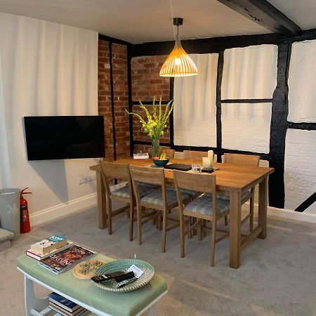 Hideaway Holiday Apartment Salisbury Eksteriør bilde