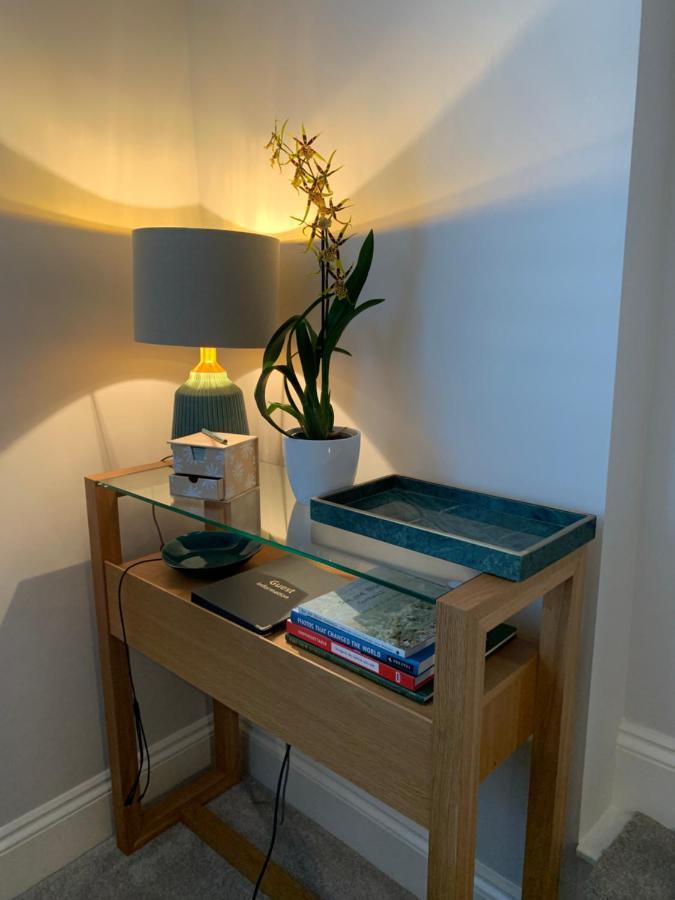 Hideaway Holiday Apartment Salisbury Eksteriør bilde