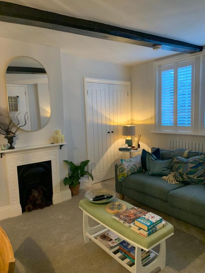 Hideaway Holiday Apartment Salisbury Eksteriør bilde